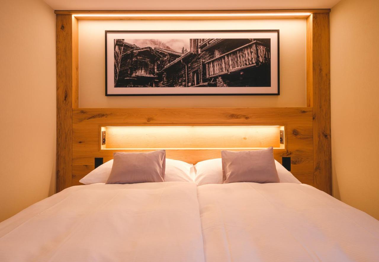 Hotel Tannenhof زيرمات المظهر الخارجي الصورة