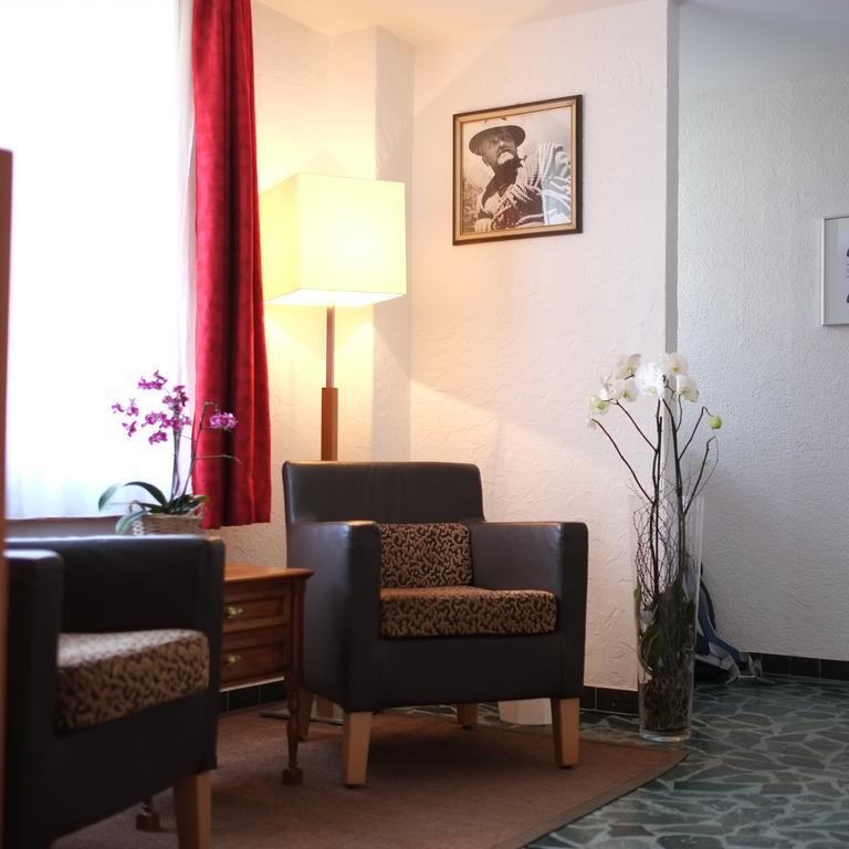 Hotel Tannenhof زيرمات المظهر الخارجي الصورة